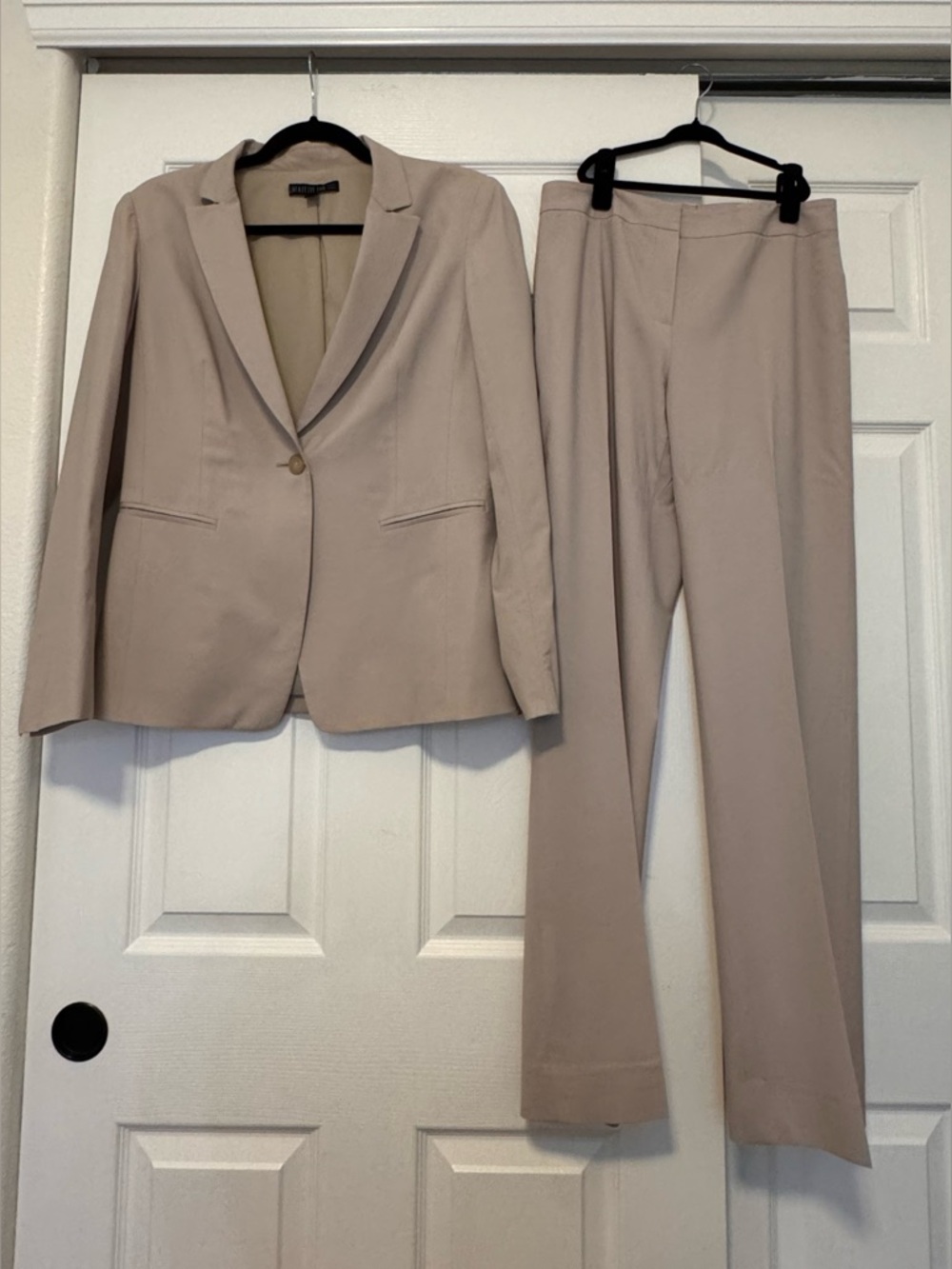 Lafayette 148 New York Women's Taupe Two-Piece Tailored Suit